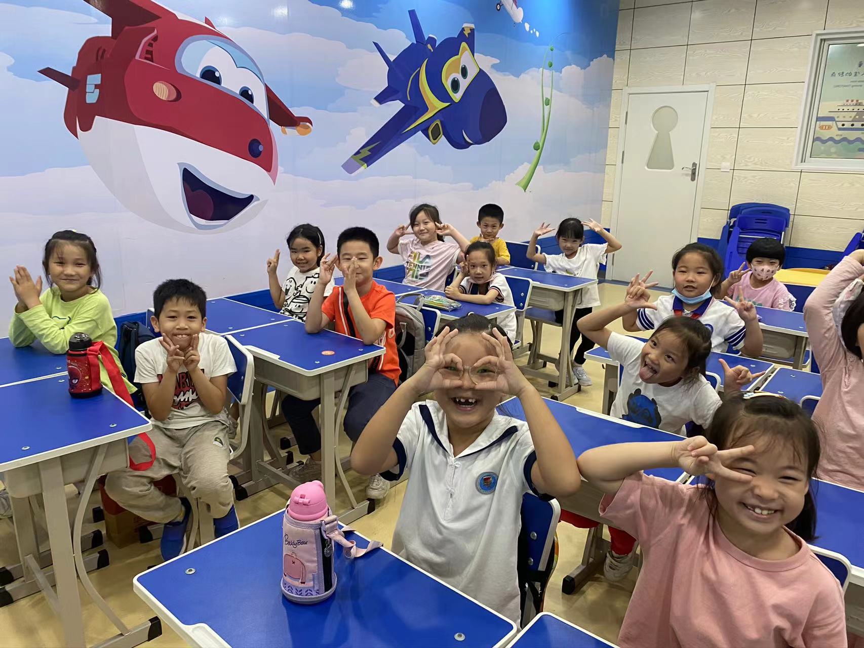 天童美語(yǔ)：孩子脾氣特別犟不聽話，父母應(yīng)該